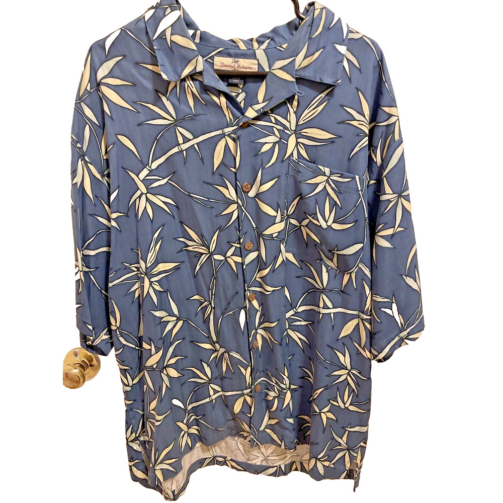 Tommy Bahama 100% Silk Blue Floral Hawaiian Button Front Short Sleeve Shirt XL